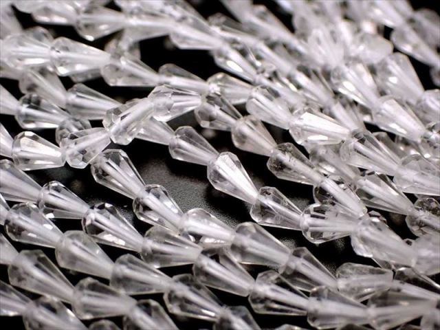 縦約4mm-5mm×横約3mm 水晶 クォーツ ドロップカット 一連 約33cm 宝石質ネックレス&ブレスパーツ 透明感抜群 ブラジル産