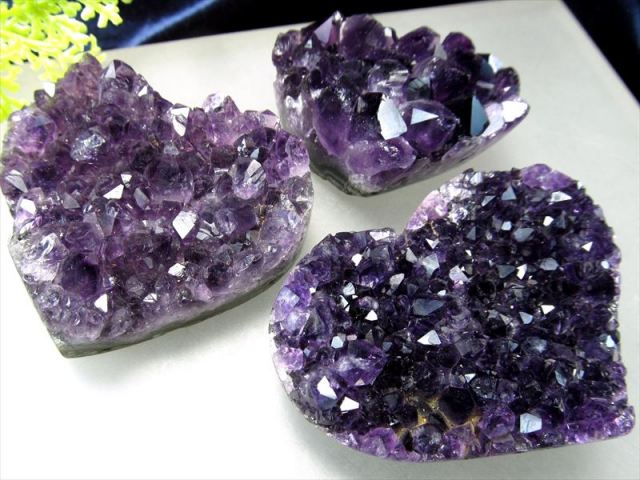 5A アメジスト ハート型クラスター 1個売り 重さ約40g-60g 極上美麗パープル&美結晶 愛の守護石 紫水晶 ウルグアイ産