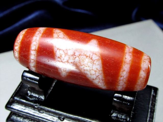 閃電五眼天珠紅朱砂龍紋天珠 約39mm-40mm 1個売り チベット発祥の厄除け・開運お守り 閃電五眼天珠 せんでんごがんてんじゅ パワーストーン 天然石