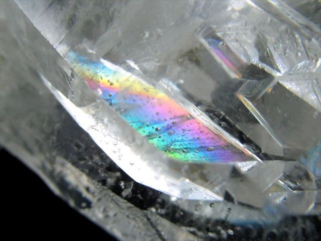 5A 虹入り・照り最高 ゼッカ産 水晶クラスター 最大幅約68.5mm 重さ52g 謎多き美麗クリスタル 氷のように美しい水晶 純粋と浄化を象徴する石 一点もの
