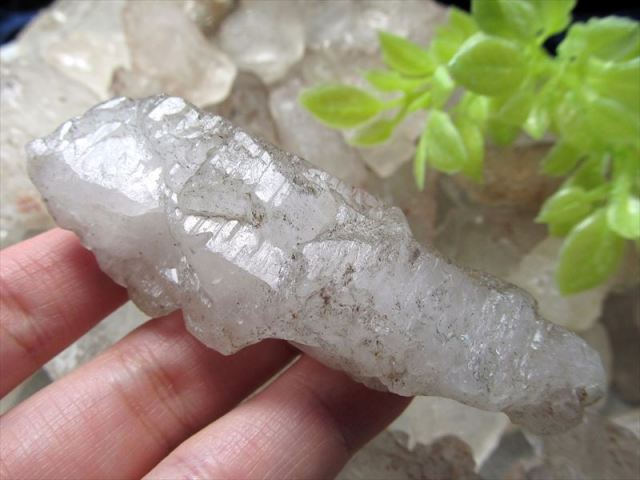 ヒマラヤ水晶 アイスクリスタル(ニルヴァーナクォーツ) 原石 重さ70g 