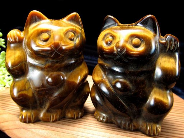 招き猫　タイガーアイ　ローズクォーツ・クリスタル置物セット　まとめ売り タイガーアイ ペア 招き猫 置物 1匹の重さ約60g-70g 2匹セット 開運