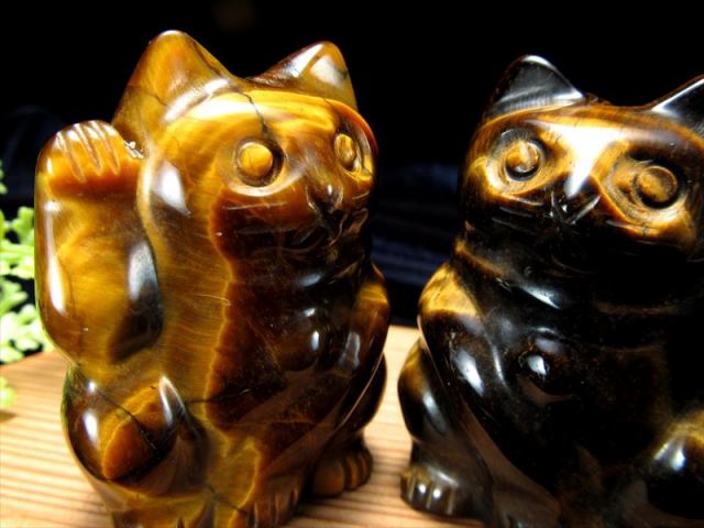 タイガーアイ ペア 招き猫 置物 1匹の重さ約60g-70g 2匹セット 開運