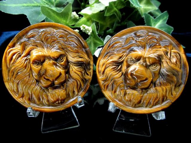 力強いシラー タイガーアイ ライオン 彫刻置物 1個売り 重さ約30g-50g 繊細な天然石彫刻置物 くっきりシラー効果 ライオン彫刻 虎目石 お金がたまる石