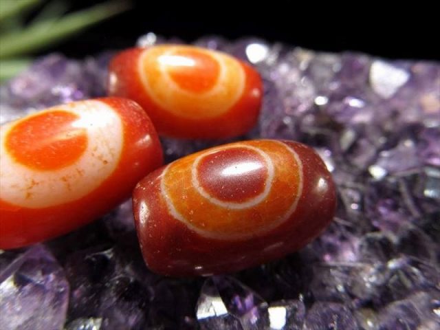 紅朱砂入り 一眼卍天珠 いちがんまんじてんじゅ 紅天珠 1個売り 約18mm