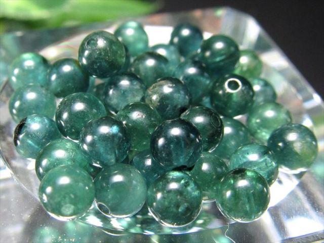 一粒売り 5A ブルートルマリン インディゴライト 約4mm-4.5mm珠 激レア