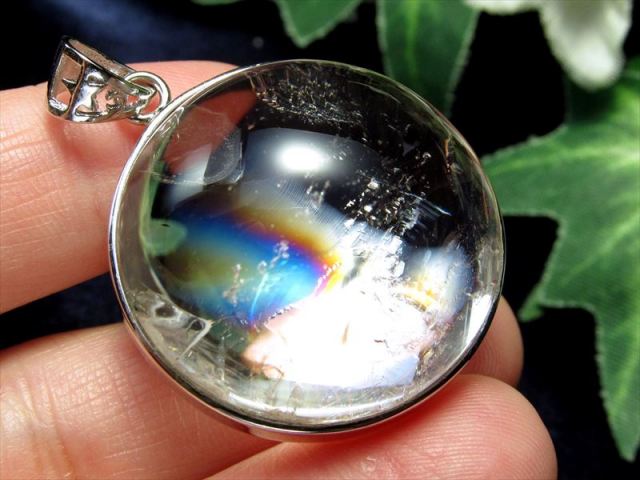 天然虹入り アイリスクォーツ ペンダントトップ 石サイズ直径約25mm 重