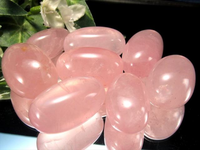 セット売り Sサイズ ローズクォーツ シバリンガム 100gセット 1個約5g-19g 一袋約6-9個入り つやつやぷっくりタンブル 恋愛成就の石 ブラジル産