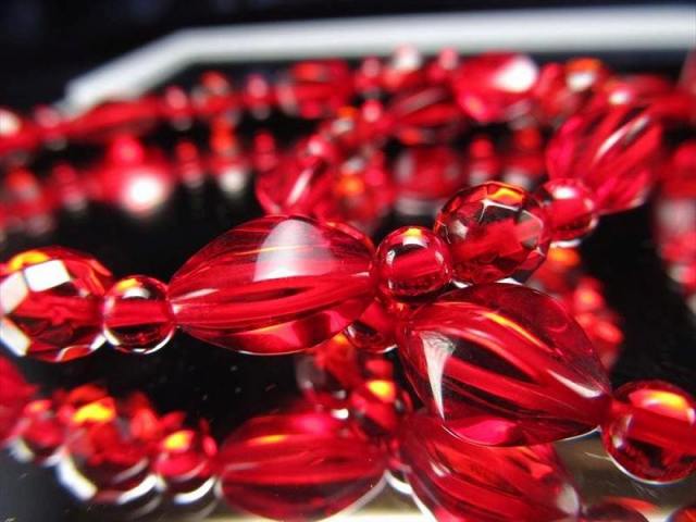 5A ルビーレッドアンバー 4面カットタンブル MIXデザイン ブレスレット 幅約5mm-7mm 発色美しいリトアニアアンバー バルト海産