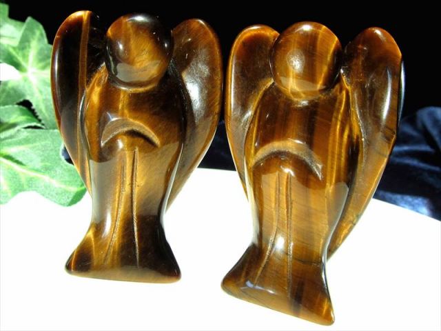 タイガーアイ エンジェル彫り 置物 1個売り 縦50mm前後 虎目石 インテリアに 風水グッズ 天使 南アフリカ産 パワーストーン 天然石