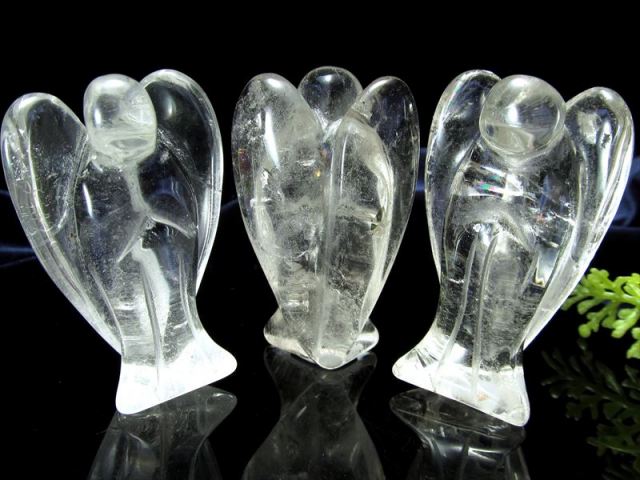 ○4A【天然水晶 エンジェル彫り】1個売り 縦50mm前後 天使クリスタル