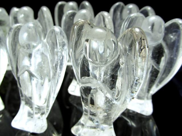 ○4A【天然水晶 エンジェル彫り】1個売り 縦50mm前後 天使クリスタル