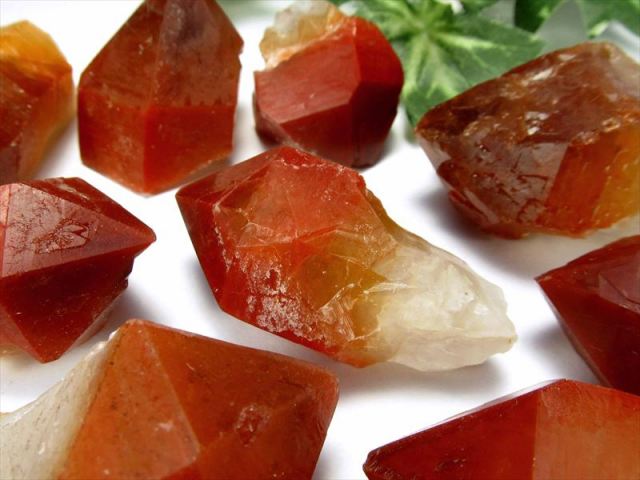 深紅の夢を纏う水晶 レッドドリームコート レムリアン水晶 単結晶
