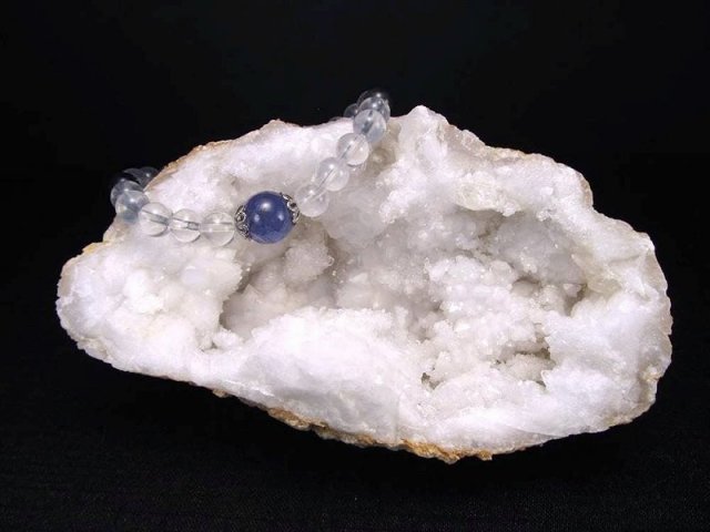 きらきら水晶 クラスター 約300-500g 天然石・パワーストーンアクセサリーの浄化とチャージに 水晶原石 完全浄化に モロッコ産 パワーストーン 天然石