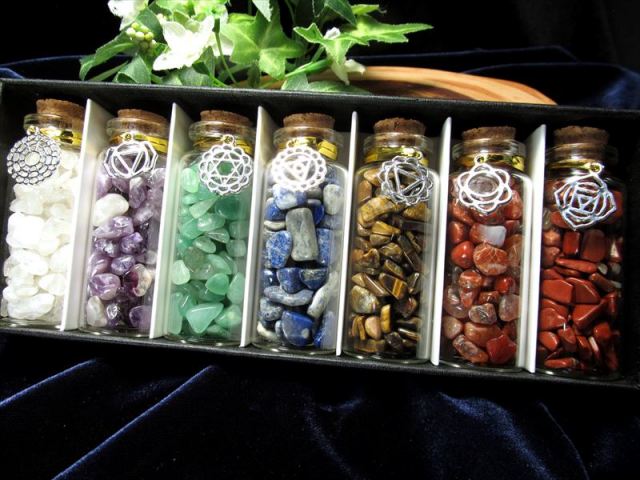 セット売り 数量限定入荷 7チャクラ さざれ石 ボトル置物 瓶サイズ 高