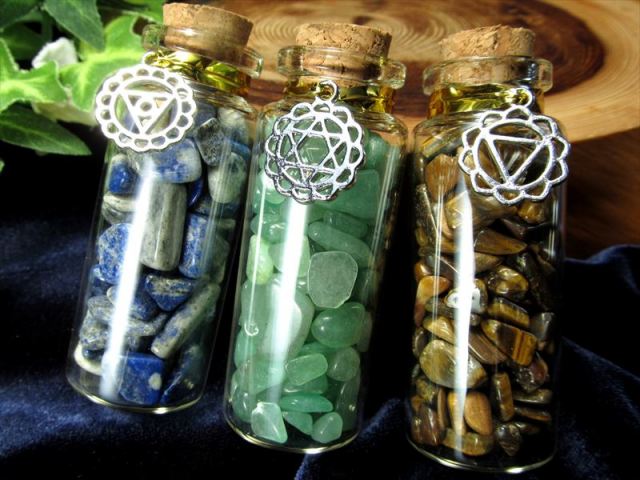 セット売り 数量限定入荷 7チャクラ さざれ石 ボトル置物 瓶サイズ 高