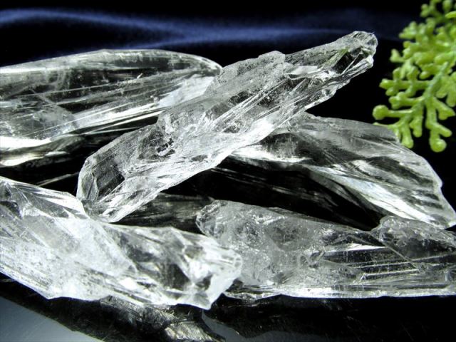 美しい成長痕 1個売り レムリアンルーツクォーツ クリスタル 重さ約5g