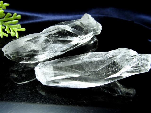 美しい成長痕 1個売り レムリアンルーツクォーツ クリスタル 重さ約20g-23g 古代の叡智を封じ込めたクリスタル 清らかな力をもつ全能の石 ブラジル