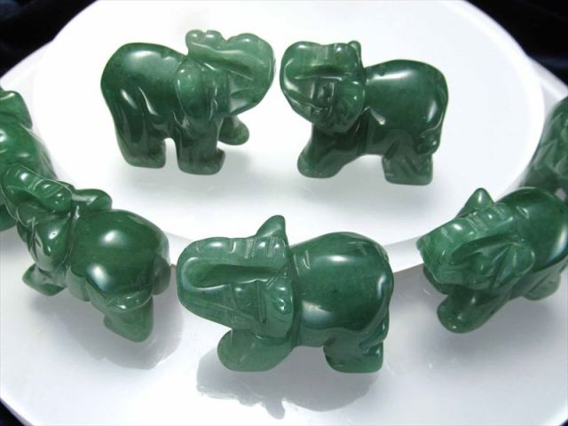 ブタの置物 天然石グリーンアベンチュリン