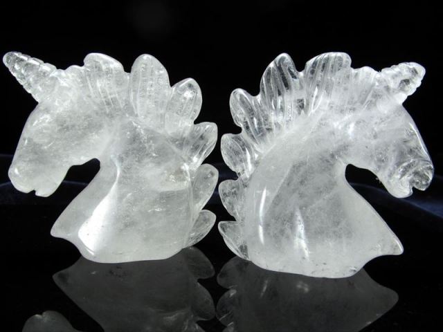 水晶 ユニコーン 彫り 高さ約50mm 重さ50g-60g前後 1個売り 浄化 潜在