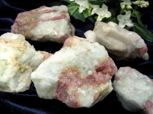 1.2㎏ ピンクトルマリン結晶共生スモーキークォーツ 原石 鉱物