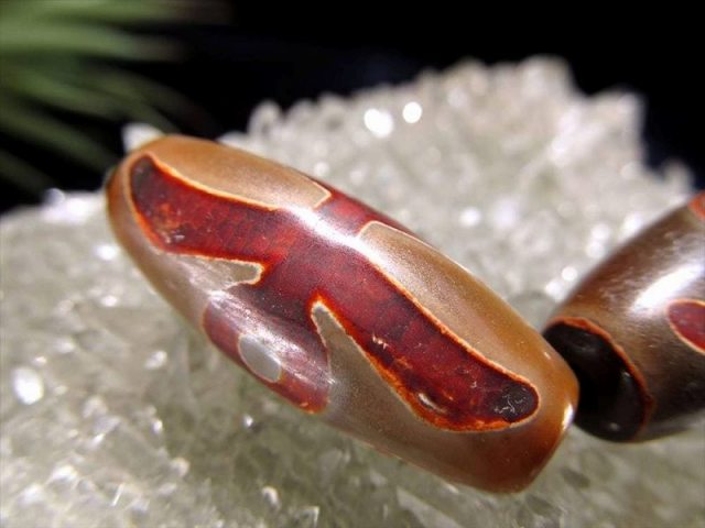 天珠3835◇◇超激レア!! 赤龍紋特殊天珠