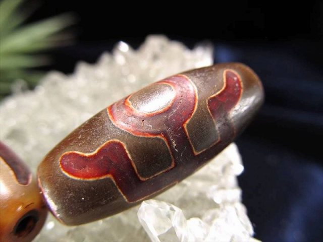大人 黒鳶赤紋天珠 だいじんくろとびせきもんてんじゅ 全長約40mm 1個
