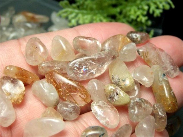たっぷり1キロ(大粒)特価 丸タイプ ゴールドルチルクォーツ
