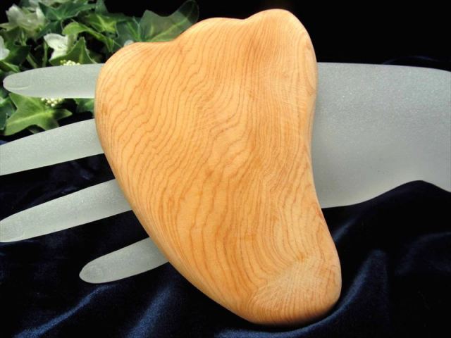 癒しの木 崖柏木 かっさプレート 縦約105mm 厚さ10mm 木のぬくもり