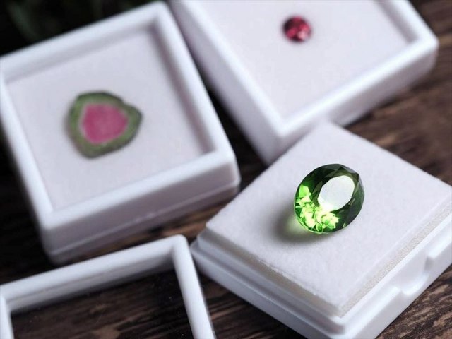 ルース　100個セット（ケース付）天然石　宝石　ジュエリー 41x2RPZS2UL._AC_UF350,