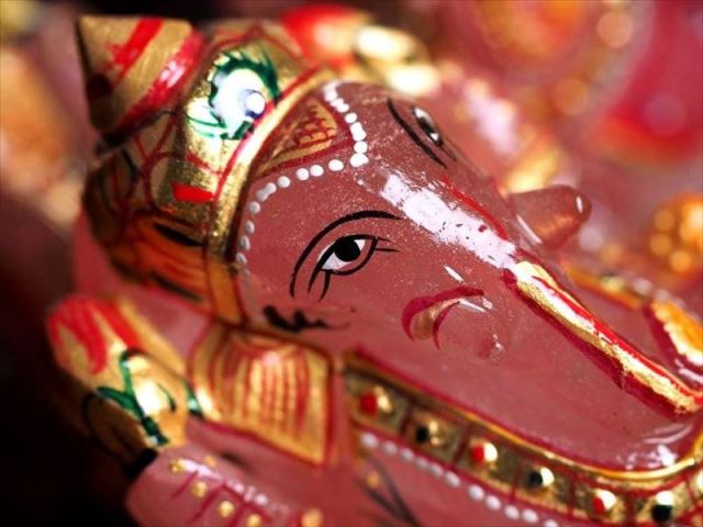 ローズクォーツ ガネーシャ彫り置物 約340g-360g 1個売り 豪華22