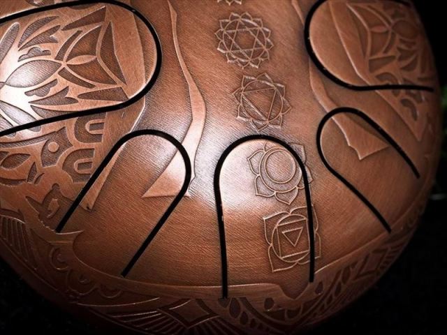 7種のヤントラ刻印 タングドラム スリットドラム チャクラタイプ 高さ
