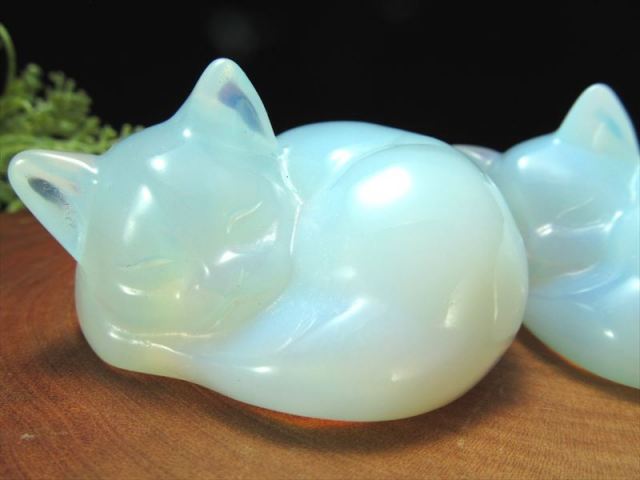 選べる4種 眠り猫 天然石置物 重さ70g-80g前後 癒しの眠り猫 愛おしい