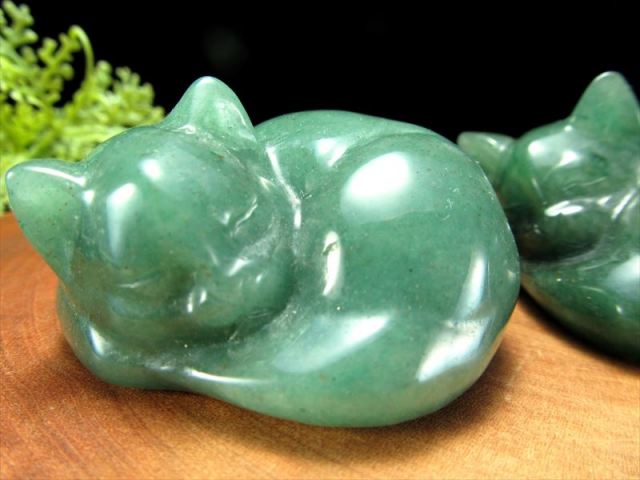 選べる4種 眠り猫 天然石置物 重さ70g-80g前後 癒しの眠り猫 愛