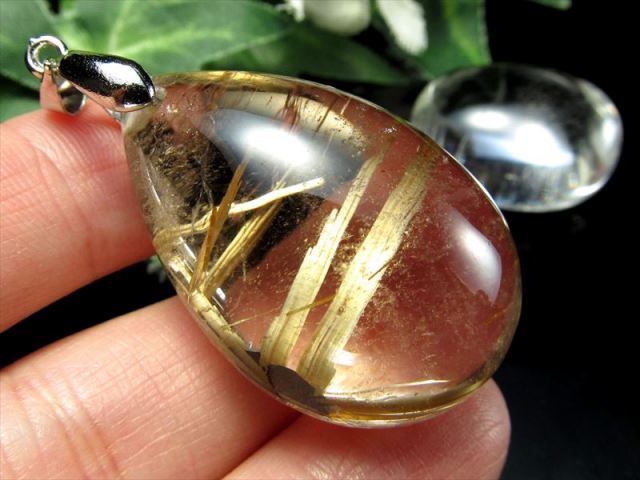 ゴールドルチル透明度抜群◇ゴールドルチルクォーツ◇ペンダントトップ