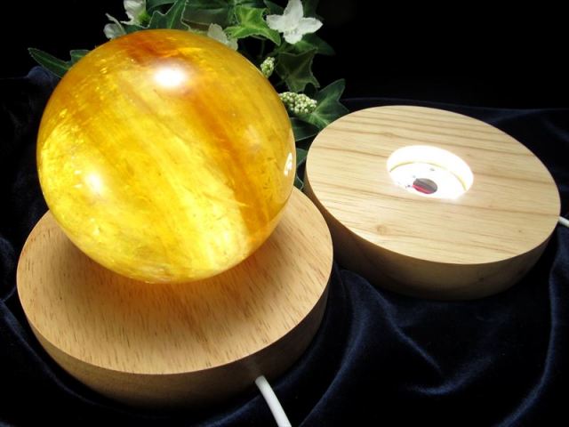 白色 LED発光の木製台座 透明な天然石のディスプレイに 激安 LEDディスプレイ台 本体直径約10cm コード長約100cm 差し込みはUSB inmy-4 パワーストーン 天然石