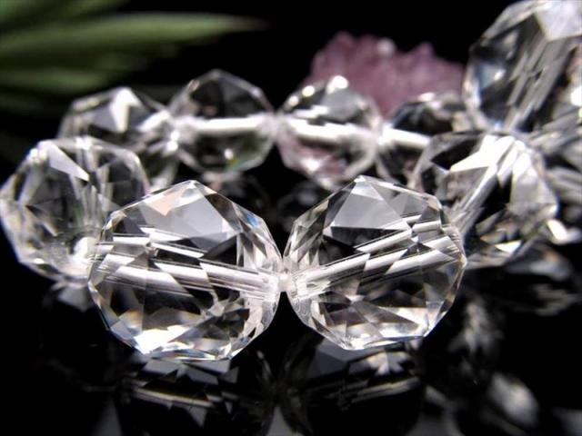 ファセットカットクリスタル（天然水晶）スーパークリア 5A超透明 宝石