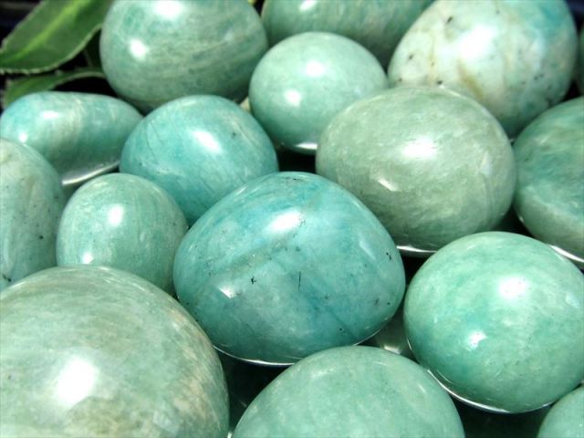 アマゾナイト タンブル 詰め合わせ 一袋100g 約4-7個入り ころりとした小さめタンブル インテリアに 平常心と知性を象徴 天河石 モザンビーク産