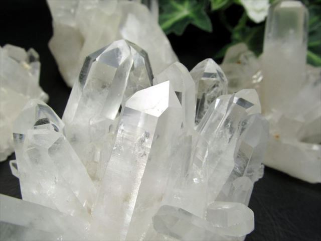 希少 ホワイト マダガスカル産 水晶 クラスター 1個売り 重さ約100g 