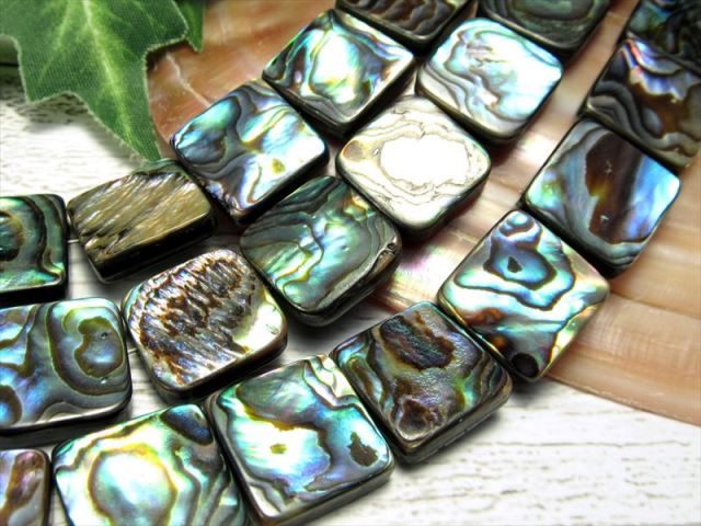 スクエア型 アバロンシェル アバローニ貝 一連 約38-40cm 幅約9mm 虹色光沢 ニュージーランド産 パワーストーン 天然石