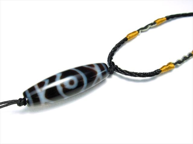 デザイン組み紐ネックレス ブラックカラー 首周りサイズ約60cm 長さの