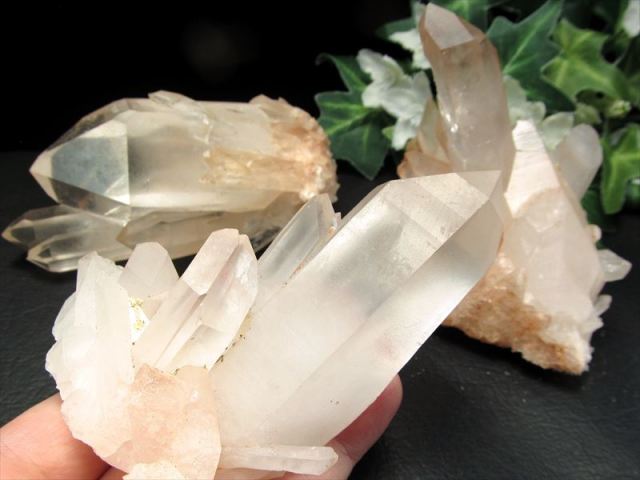 希少 ピンクタイプ マダガスカル産 水晶 クラスター 1個売り 重さ約 