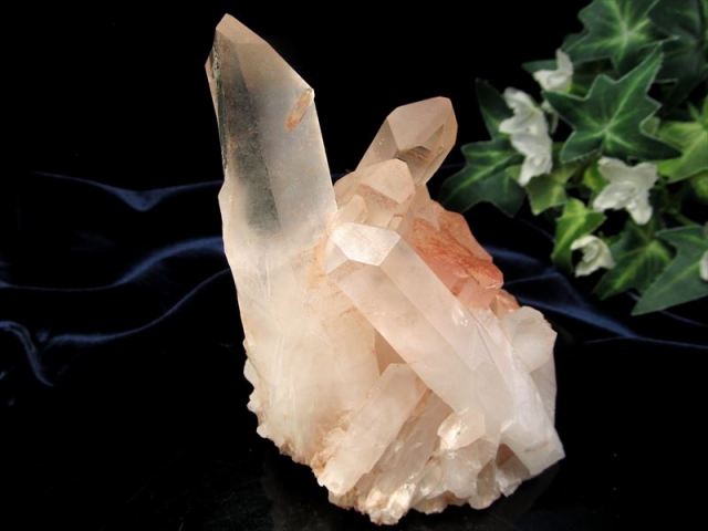 希少 ピンクタイプ マダガスカル産 水晶 クラスター 高さ95mm 重さ318g 