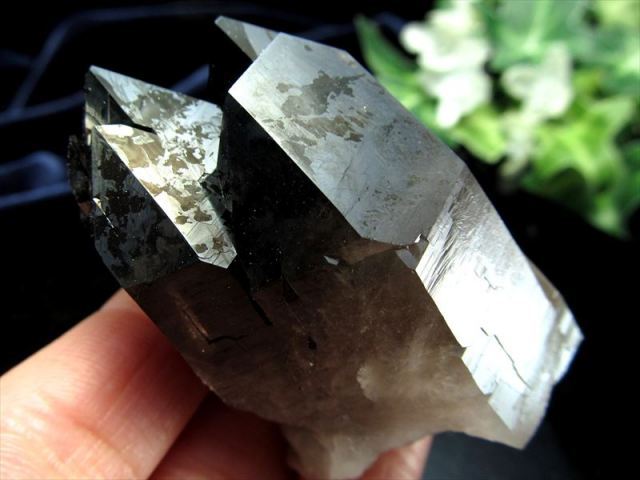 待望の再入荷! アメリカ・アーカンソー州産 黒水晶(モリオン 