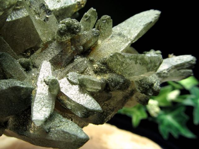 激レア・大サイズ クローライト共生 ガネーシュヒマール産水晶  