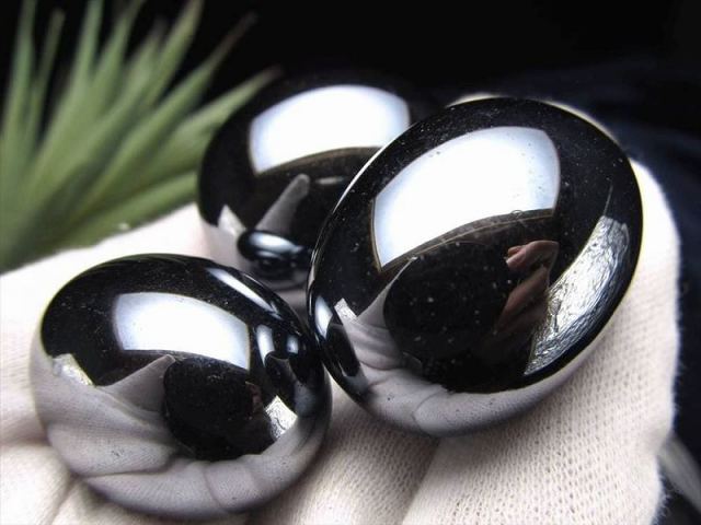 テラヘルツ鉱石 タンブルセット 約100g 約3-5個 大人気の健康石 生命の光線 つやつや光沢 高純度 テラヘルツ 鉱石 話題の 高純度 テラヘルツ 鉱石 2026年