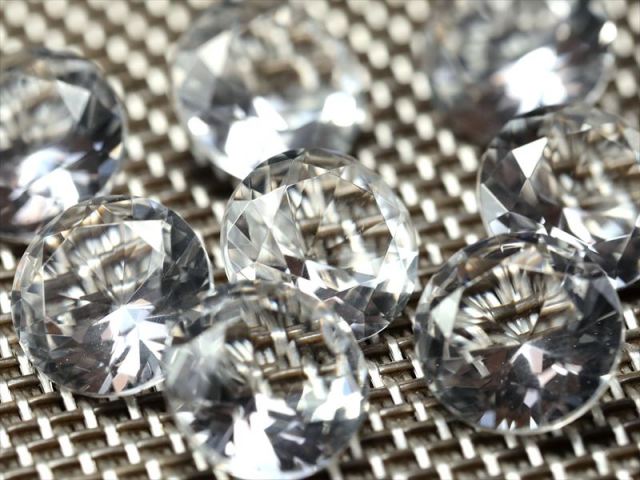 水晶 ダイアモンドカット タンブル 直径約10mm-12mm 1g前後 1個売り 