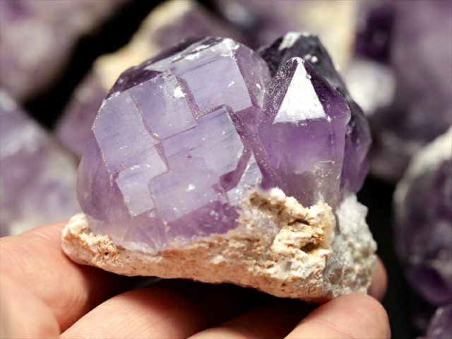 激レア産地! ナイジェリア産 アメジスト クラスター 重さ 80g-100g 1個
