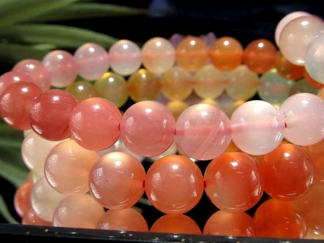 ソルトソースアゲート ブレスレット】9mm-9.5mm×21珠前後 女性に人気