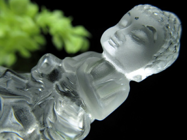 天然水晶 ミニ大仏くん 蓮台付 彫刻 置物 高さ35mm-45mm前後 重さ約40g